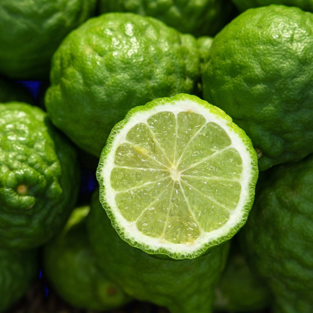 Bergamot whole and cut fruit